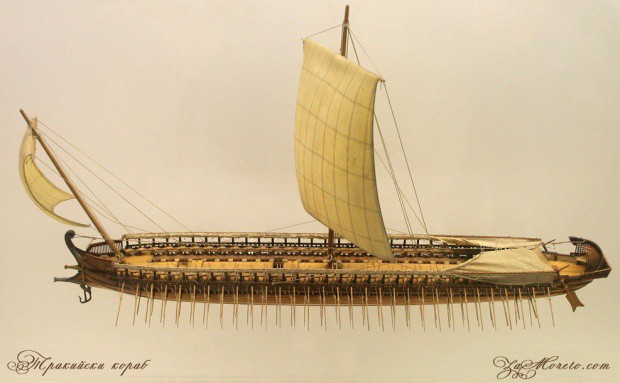 Тракийски дървен кораб