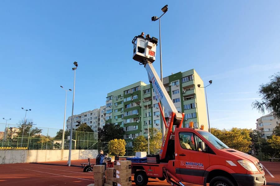 С LED-осветители се подменя осветлението в парк „Артилерийски“ в Стара Загора