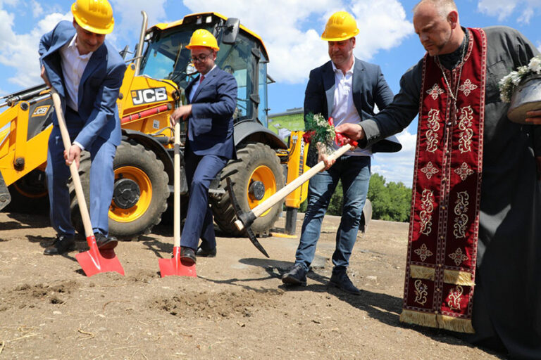 Днес беше направена първата копка на „Индустриална зона Загоре - с. Еленино“