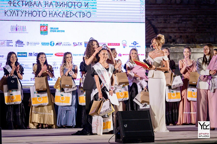 Сияна Велкова стана Царица на Августиада 2026 в Стара Загора
