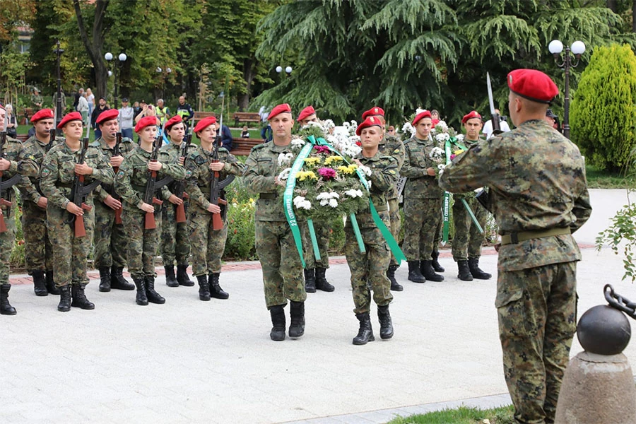 Стара Загора отбеляза Деня на Независимостта с военни почести